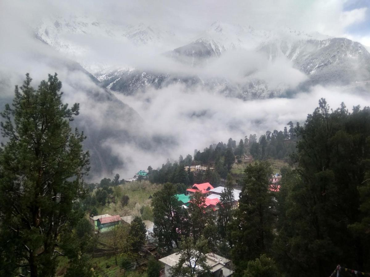 Wanderers Homestay -All Mountain Facing Rooms กัลป์ ภายนอก รูปภาพ