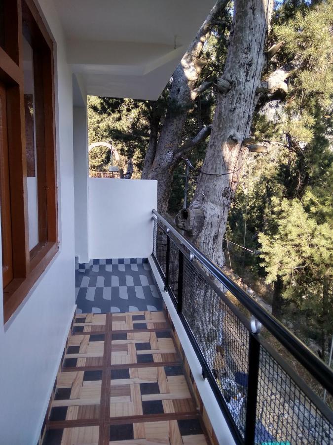Wanderers Homestay -All Mountain Facing Rooms กัลป์ ภายนอก รูปภาพ