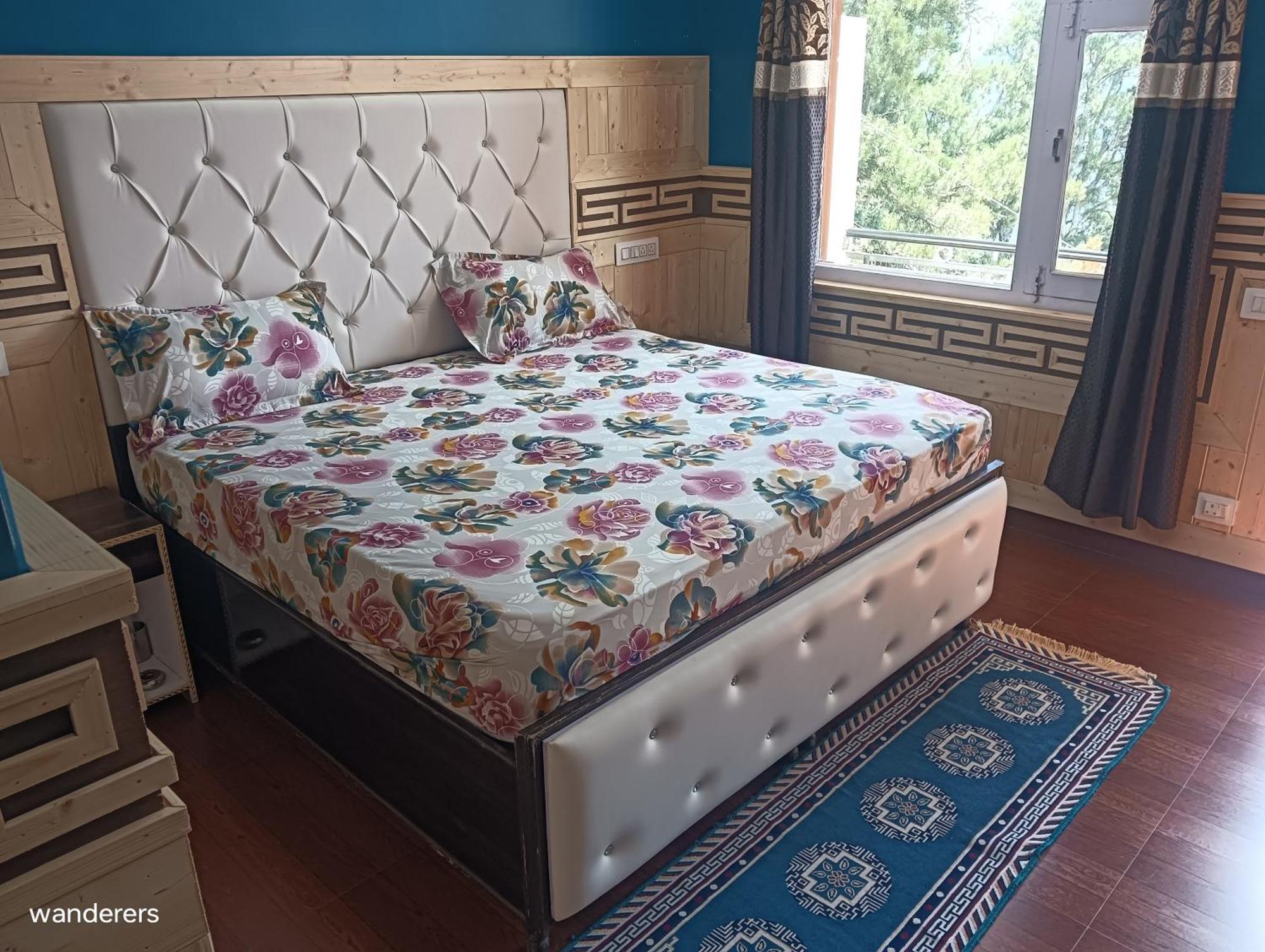 Wanderers Homestay -All Mountain Facing Rooms กัลป์ ภายนอก รูปภาพ