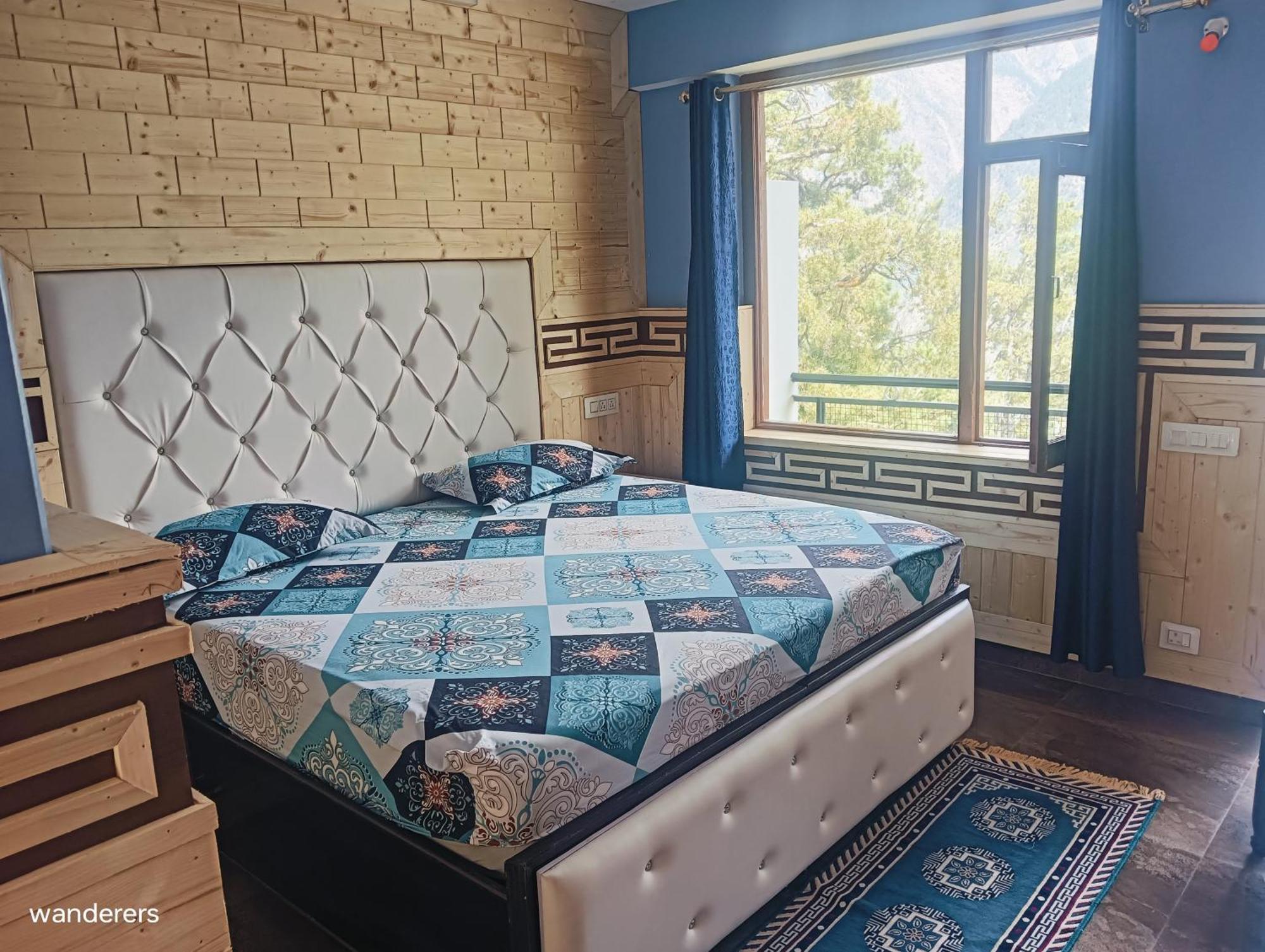 Wanderers Homestay -All Mountain Facing Rooms กัลป์ ภายนอก รูปภาพ